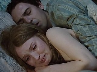 Solo scene di nudo e di sesso di Emily Browning da bella addormentata nel bosco